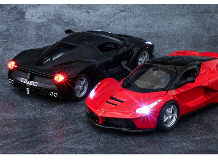 1:32 Ferraris Laferrari Alloy Sports Car Model Diecasts