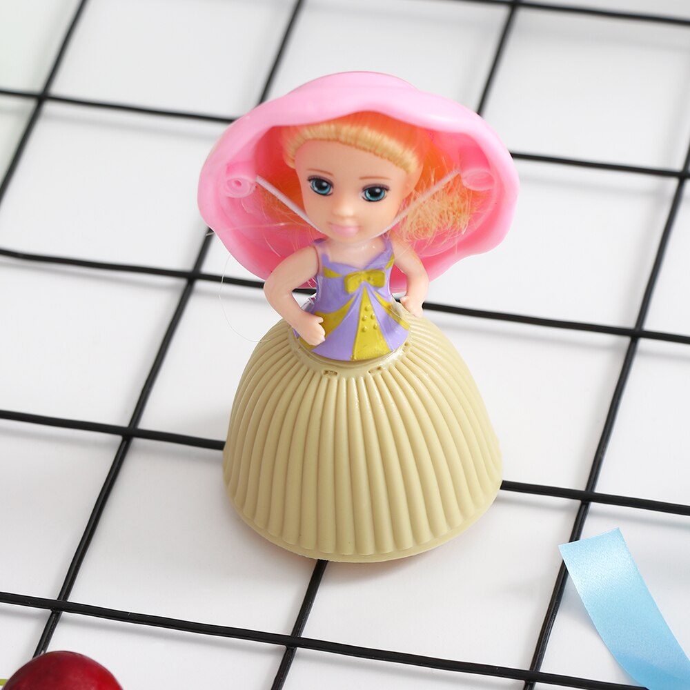 Random Cartoon Lovely Cupcake Princess Doll