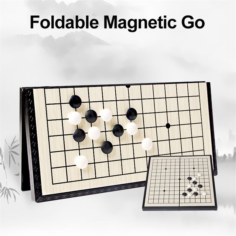 Portable magnetic Go game