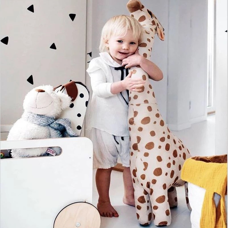 Giraffe plush toys are 45-100 cm in size