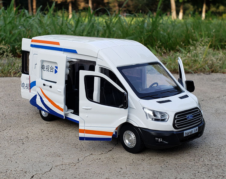 1:34 FORD Transit Alloy Ambulance Vehicles Car Model