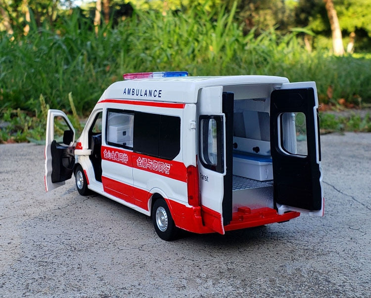 1:34 FORD Transit Alloy Ambulance Vehicles Car Model