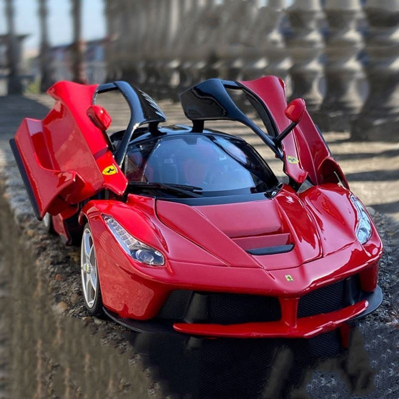 1:32 Ferraris Laferrari Alloy Sports Car Model Diecasts